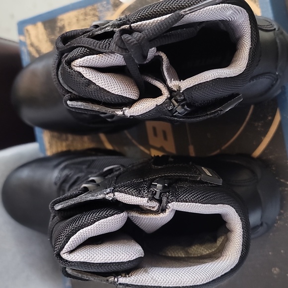 Bates sz 8.5 NEW in box goretex - Picture 2 of 7